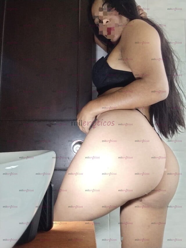 FOTOS DE BOMBÓN DE LINDO CUERPO Y LINDA CARA SEXY DISPUESTA A COMPLACERTE