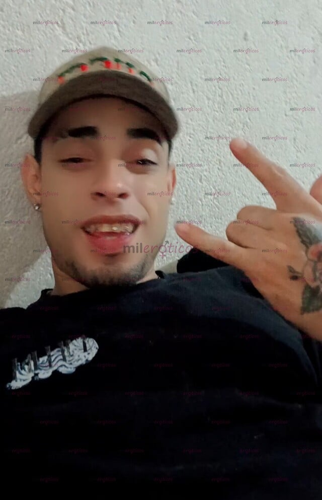 FOTOS DE SOY COLOMBIANO EN MONTERREY CENTRO TENGO 27 SOY DOTADO NO CUENTO CON LUGAR DISP