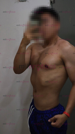 FOTOS DE SERÉ TU COLÁGENO CHICO DE 21 AÑOS PARA HACERTE SENTIR MUJER