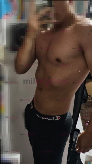 FOTOS DE SERÉ TU COLÁGENO CHICO DE 21 AÑOS PARA HACERTE SENTIR MUJER