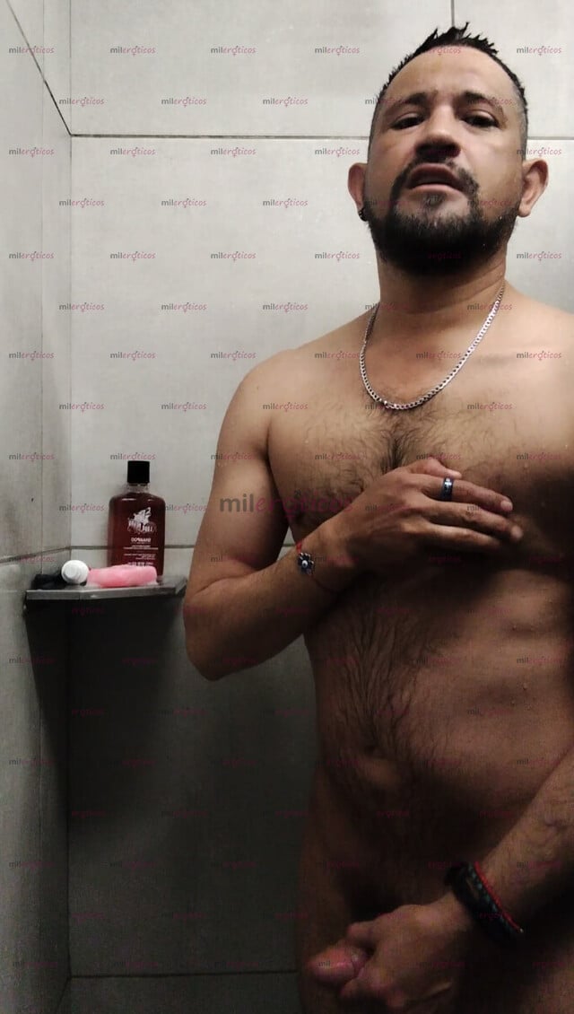 FOTOS DE EDUCADO PROFESIONAL, ATRACTIVO VARONIL Y SIEMPRE CALIENTE...