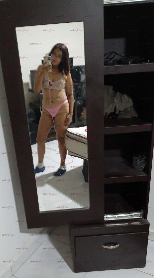 FOTOS DE CHICA FOGOSA, ALTA, MORENA, JOVENCITA; DISPONIBLE PARA TI.