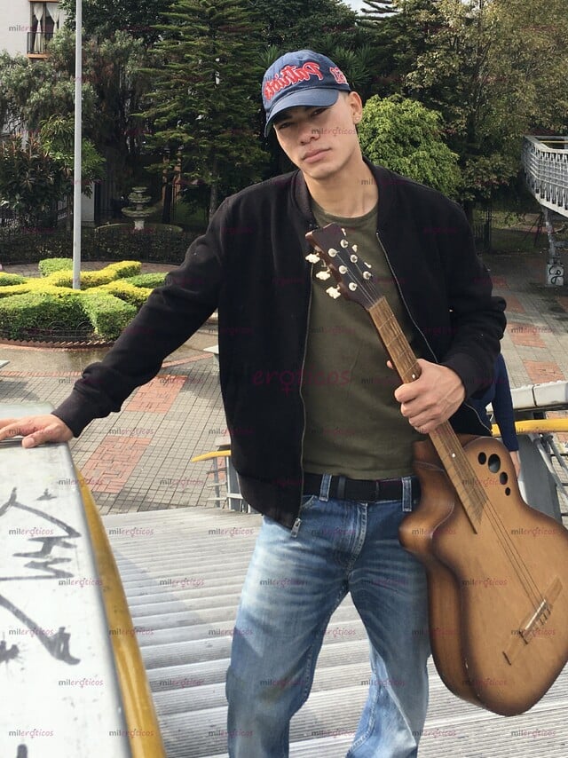 FOTOS DE LIAM REY MASAJES VIP PRIVADOS BOGOTÁ Y MÁS.