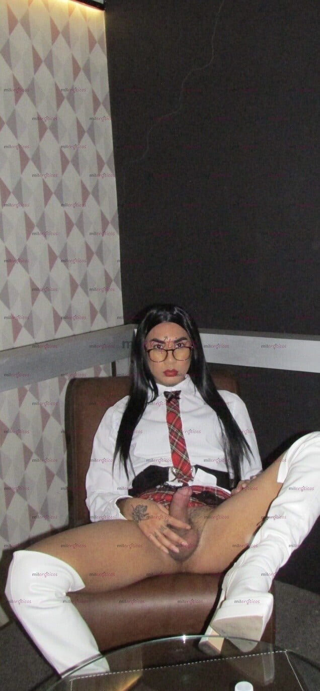 FOTOS DE HOLA SOY GIA UNA TRANS COMPLACIENTE Y DOTADA 22 CM