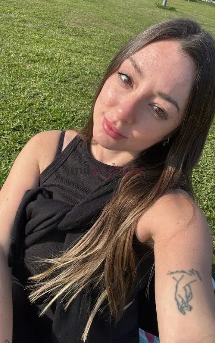Hol amor soy andrea 24 anos hago ricas videollamadas contenido videos fotos ricas todo para ti natural completa tetoncita muy sensual simpatica escrib...