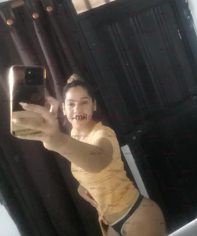 FOTOS DE HOLA MIS AMORES SOY UNA FLACA BLANQUITA DISPUESTA A COMPLACERTE EN TODO