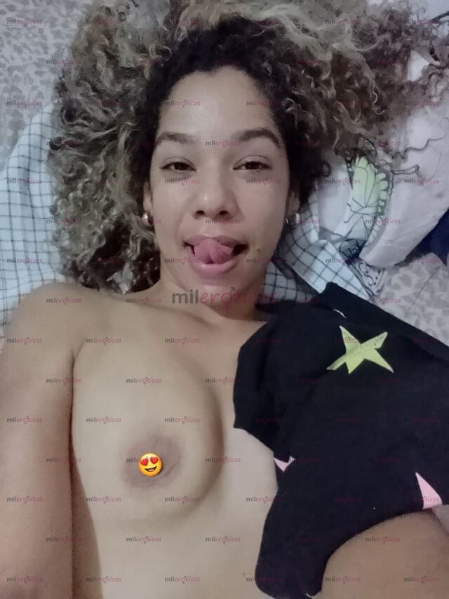 FOTOS DE HOLA MIS AMORES SOY UNA FLACA BLANQUITA DISPUESTA A COMPLACERTE EN TODO