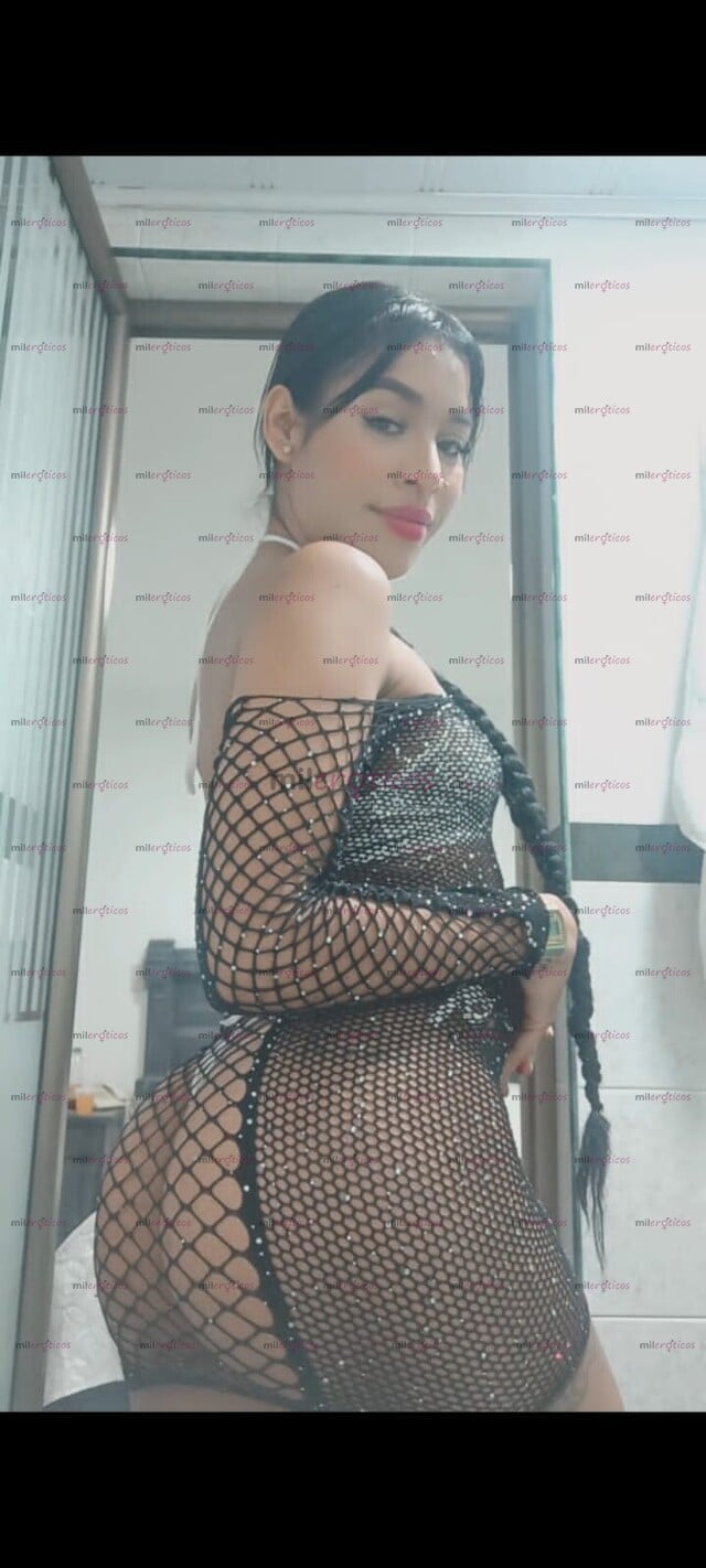 FOTOS DE 50K MAMASITA EMMA TIPO LOLI ARDIENTE CON CULO GRANDE APRETADITA
