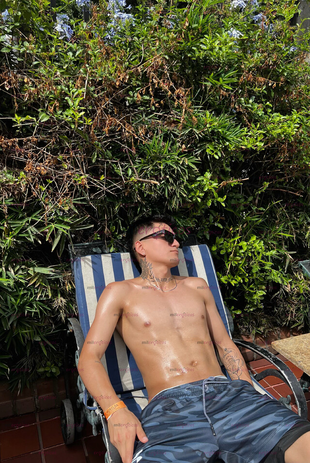 FOTOS DE JOVEN VARONIL CON BUENA VIBRA Y MENTE ABIERTA A LO QUE QUIERAS