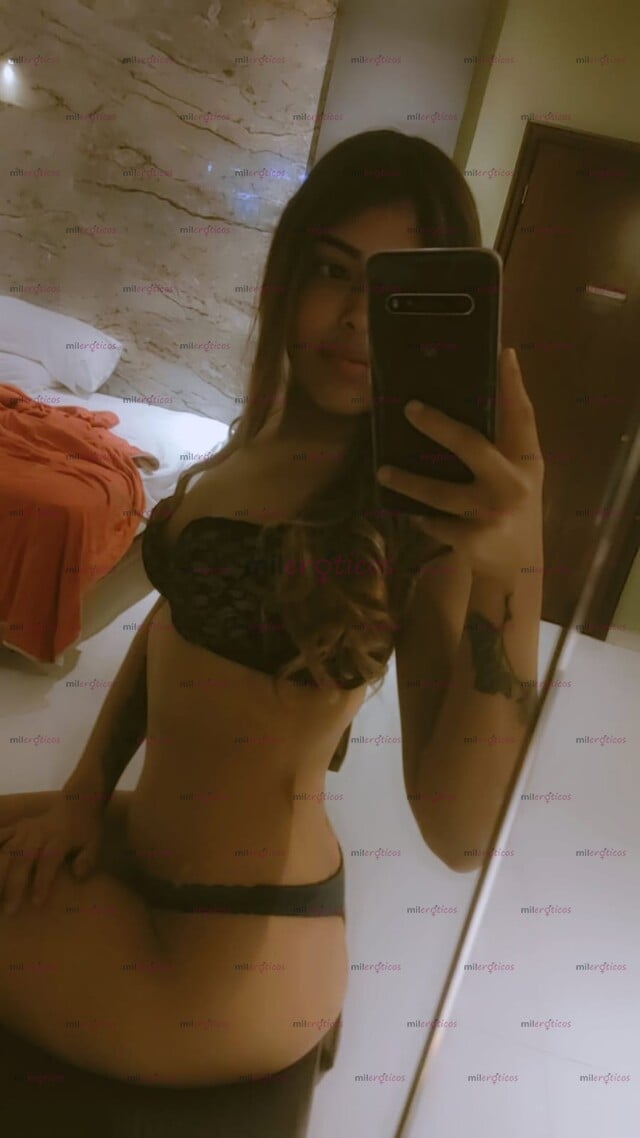 FOTOS DE HOLA SOY CRISTINA TENGO 18 AÑOS SOY UNA CHICA ATREVIDA CACHONDA ME ENCANTA COJER