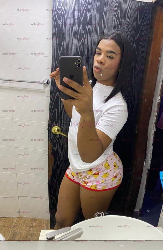 FOTOS DE HOLA MIS AMORES ME LLAMO CHARI VENGO A COMPLACERTE RICO