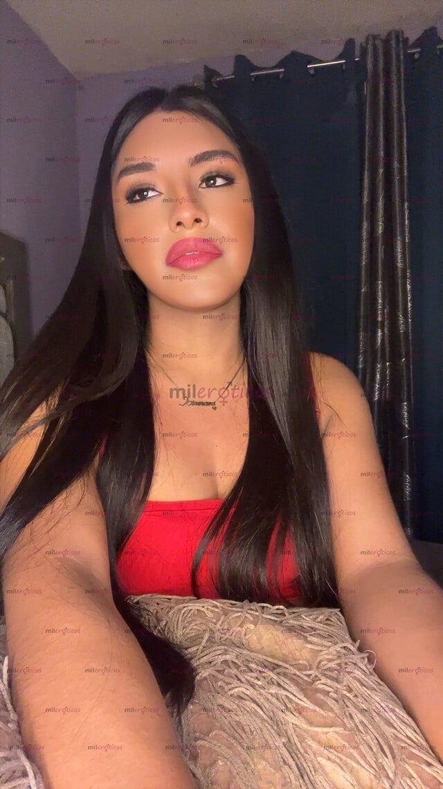FOTOS DE HERMOSA CHICA TRANS JOVEN Y COMPLACIENTE ESTOY DISPONIBLE