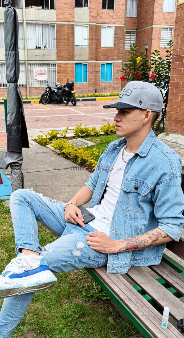 FOTOS DE CHICO VERGON , DISPONIBLE 24 HORAS , VEN3ZOLANO ARRECHO CON EXPERIENCIA FOLLEMOS