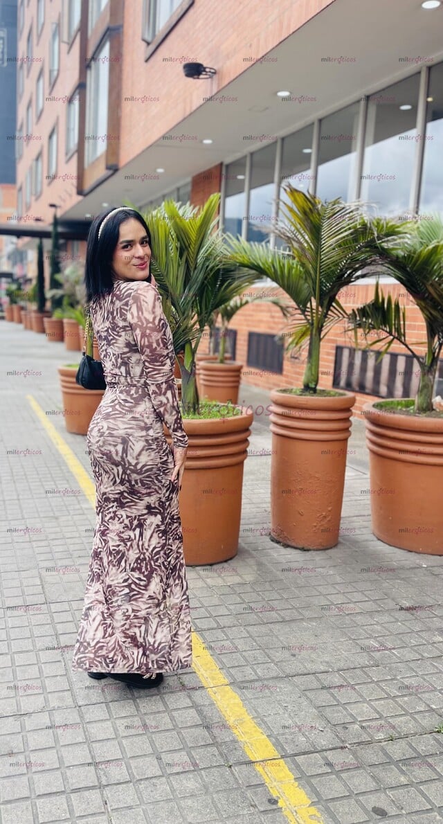 FOTOS DE HERMOSA NIÑA TRANS TRAVIESA Y TATUADA DISPUESTA A COMPLACERTE