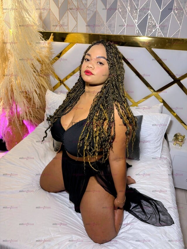 FOTOS DE CORALINE SAUNDERS, SERVICIO EXCLUSIVAMENTE A DOMICILIO