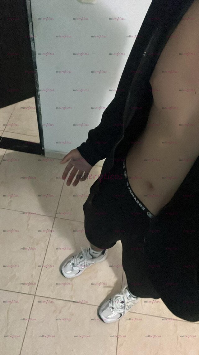 FOTOS DE POLLO ATRACTIVO,19 AÑOS, BUENA ACTITUD Y GANAS DE EXPERIMENTAR