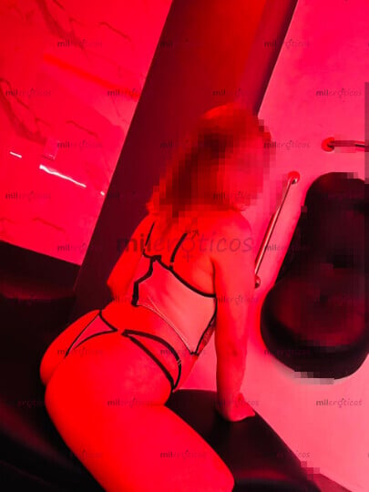 FOTOS DE JOVENCITA RICA MOJADITA Y FOGOSA 18 AÑOS LISTA PARA MAMAR PITO