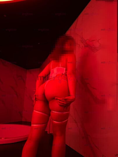 FOTOS DE JOVENCITA RICA MOJADITA Y FOGOSA 18 AÑOS LISTA PARA MAMAR PITO