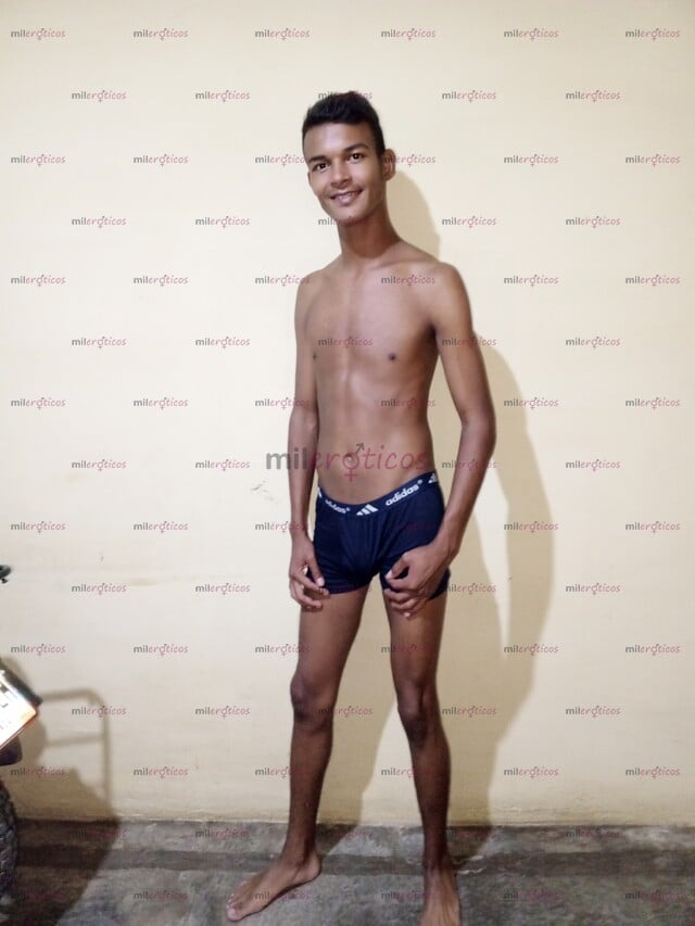 FOTOS DE EL MORENO CALIENTE COMPLACIENTE PARA TI.
