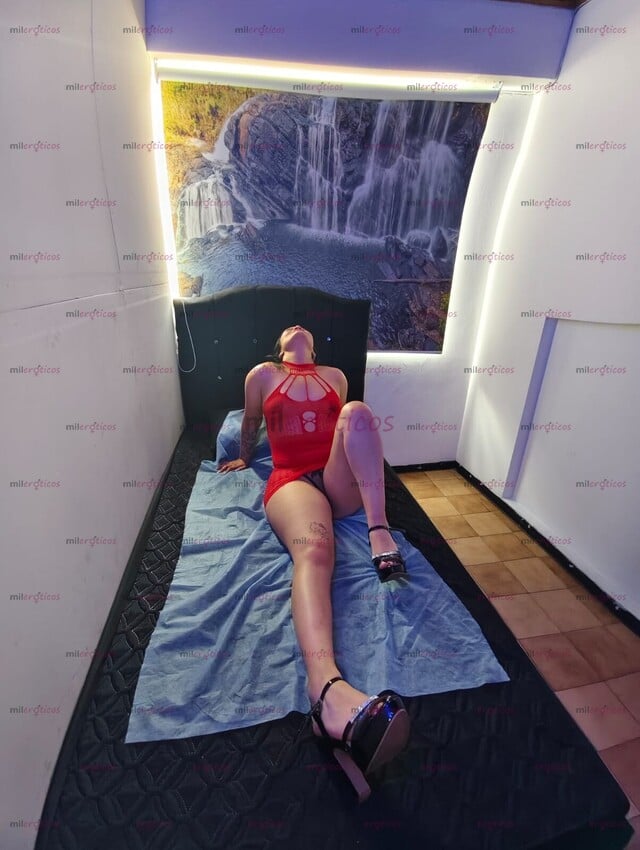 FOTOS DE MIZUKI RESTREPO MIA ARDIENTE Y TRAGONA TRAGADORA DE LECHE CUCA ESTRECHA