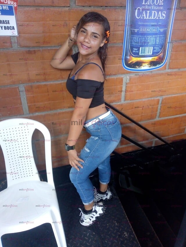 FOTOS DE HOLA MI NOMBRE ES ROSMERY TENGO 24 AÑOS CHIQUITA FLACA SOY MUY COMPLACIENTE