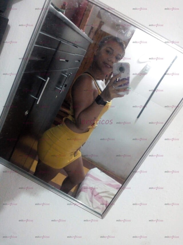 FOTOS DE HOLA MI NOMBRE ES ROSMERY TENGO 24 AÑOS CHIQUITA FLACA SOY MUY COMPLACIENTE