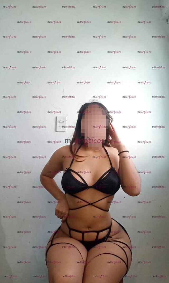FOTOS DE !DESEO SENTIR TUS BESOS POR TODO MI CUERPO, HACIÉNDOME TUYA COMPLETAMENTE