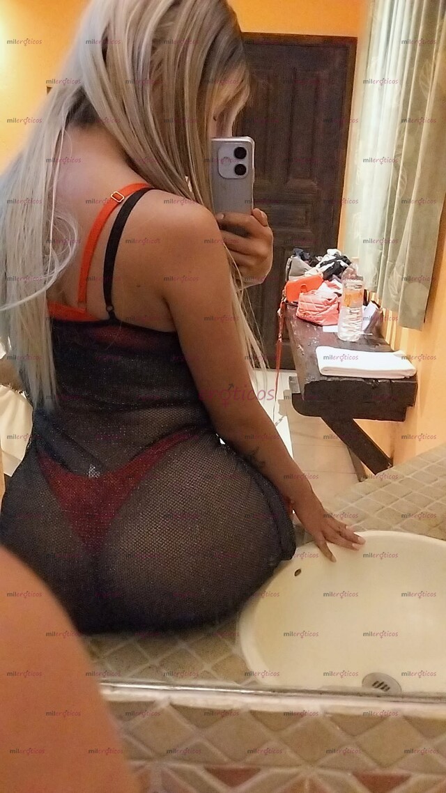 FOTOS DE SOY TU MUÑEQUITA CON UN HERMOSO CARAMELO ENTRE LAS PIERNAS SEX HOT