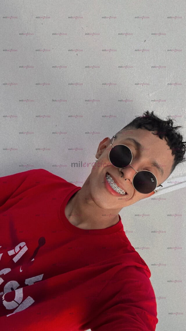 FOTOS DE CHICO LINDO, PASIVO, 23 AÑOS , LISTO PARA COMPLACERTE