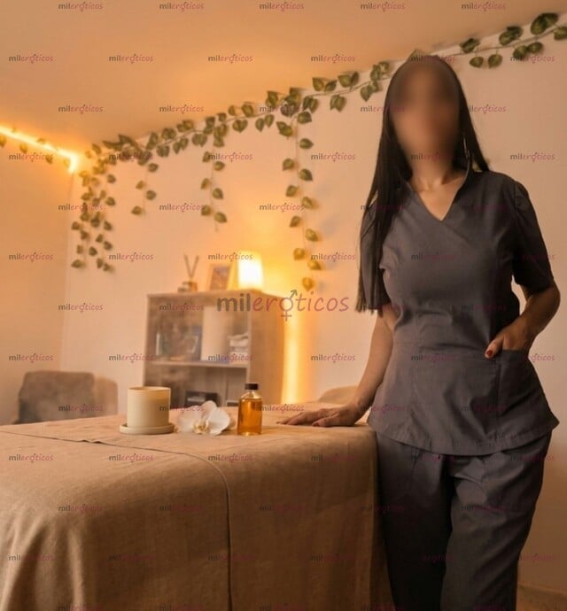 FOTOS DE UN MASAJE PARA ALIVIAR EL ESTRÉS ? O PARA CONSENTIR TU CUERPO ?