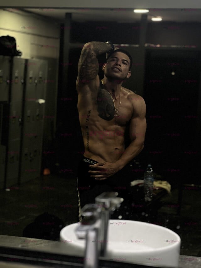 FOTOS DE SOLO POR HOY!!! COLOMBIANO MACHO ACTIVO EN TU CIUDAD