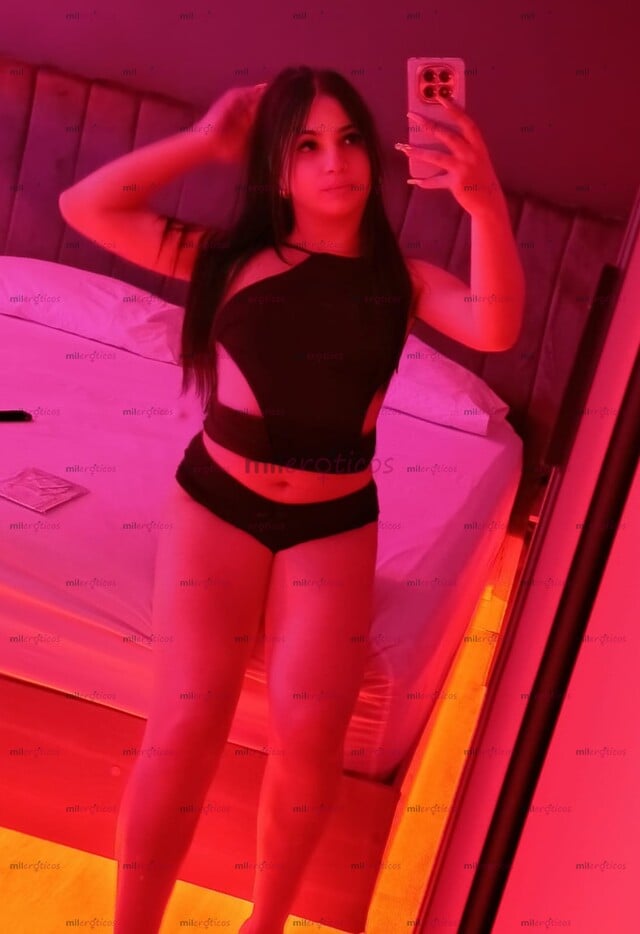 FOTOS DE VALENTINA POLLA ARRECHA SUMISA COMPLACIENTE DISPUESTA A TODO