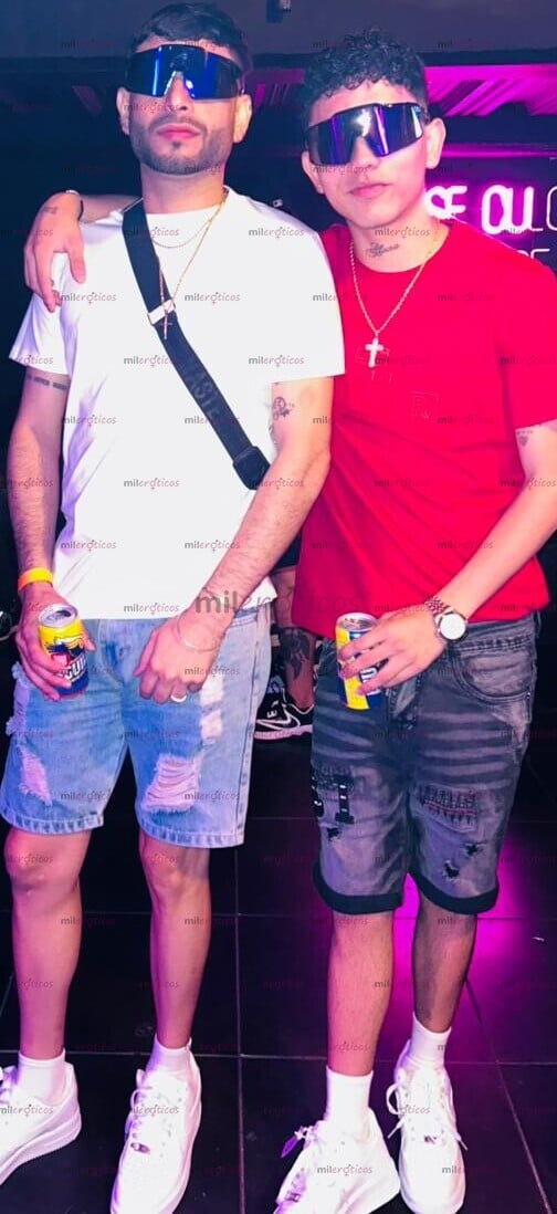 FOTOS DE RECIÉN LLEGADOS POCOS DÍAS SOMOS DOS CHICOS VERGONES 100%DOTADOS