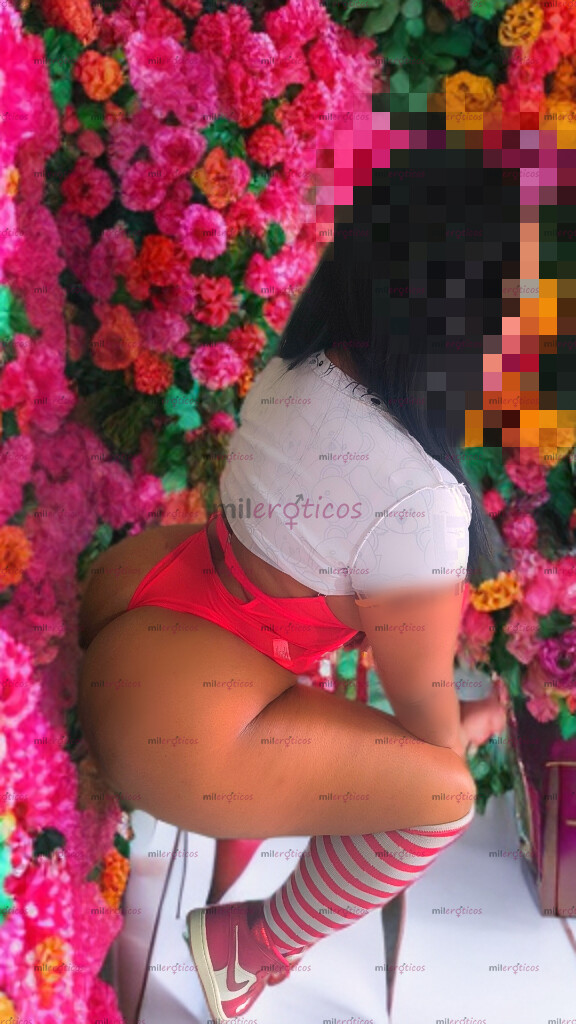 FOTOS DE !!!DIOSA DE ÉBANO !! ! RIKA NEGROTA VEN Y DISFRUTA DE MI PIEL MORENA