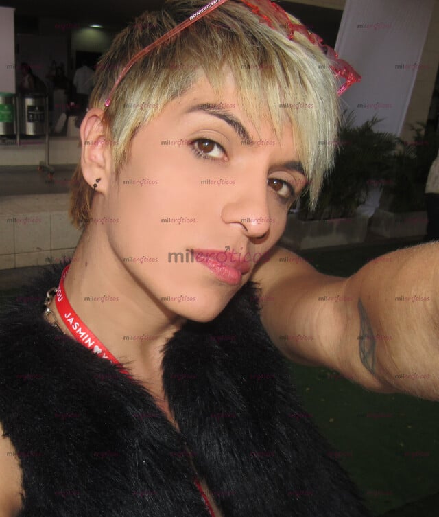 FOTOS DE JOVEN COMPLACIENTE DISPUESTO A DARTE PLACER A CAMBIO DE $ , ENVIAME UN MENSAJE .