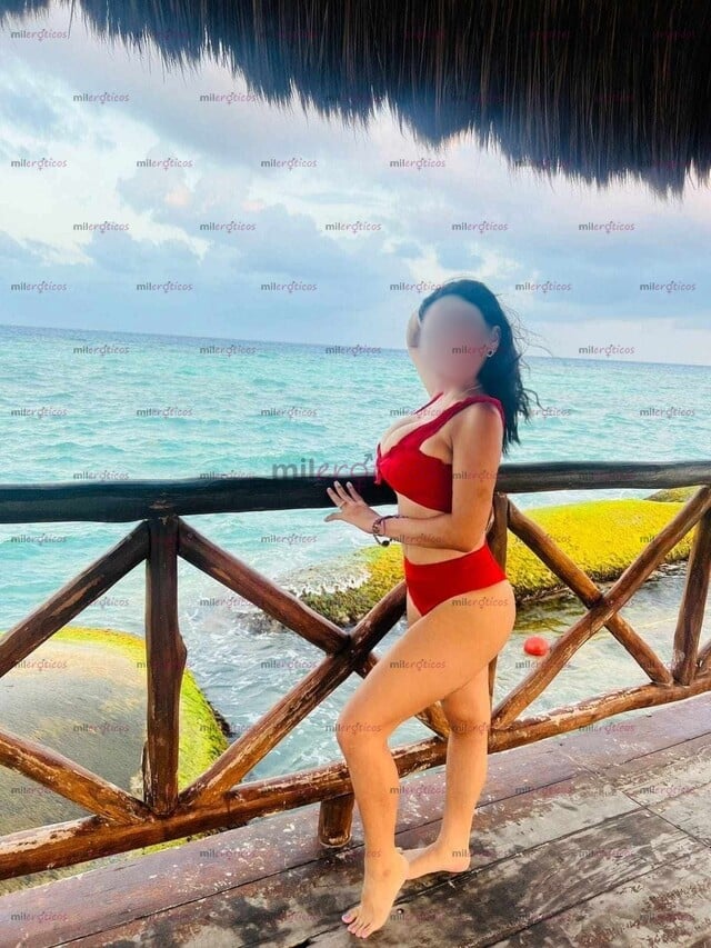 FOTOS DE TETONA ,COGELONA MOJADITA Y COMPLACIENTE