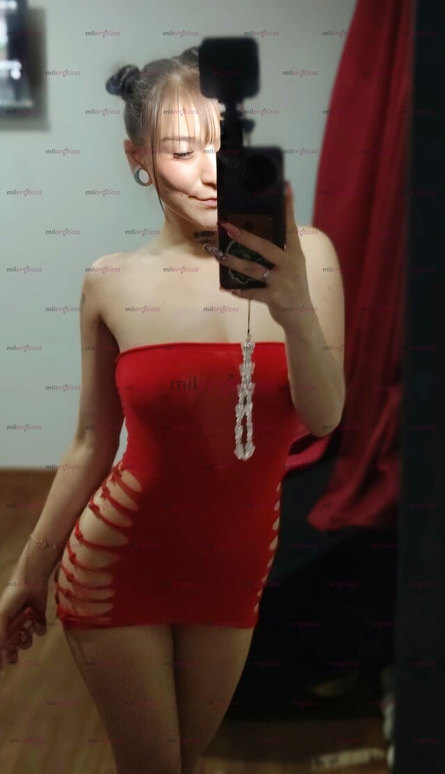 FOTOS DE ALISSON DE 20 AÑOS FLACA COMPLACIENTE ADICTA AL SEXO