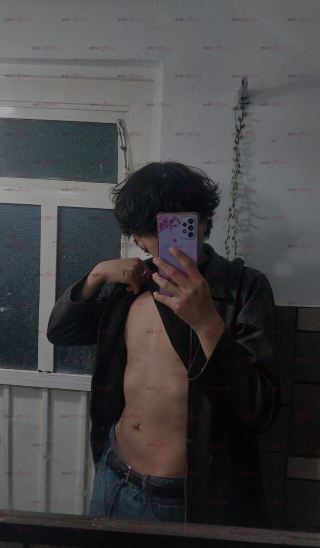 FOTOS DE JOVEN DE 18 AÑOS, BUSCANDO APRENDER Y ENSEÑARTE
