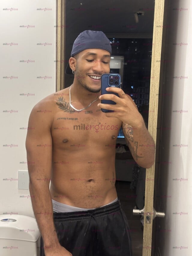 FOTOS DE NEGRO, 1,82, MACHO, COSTEÑO, 23 CM DE VERGA 100% REAL