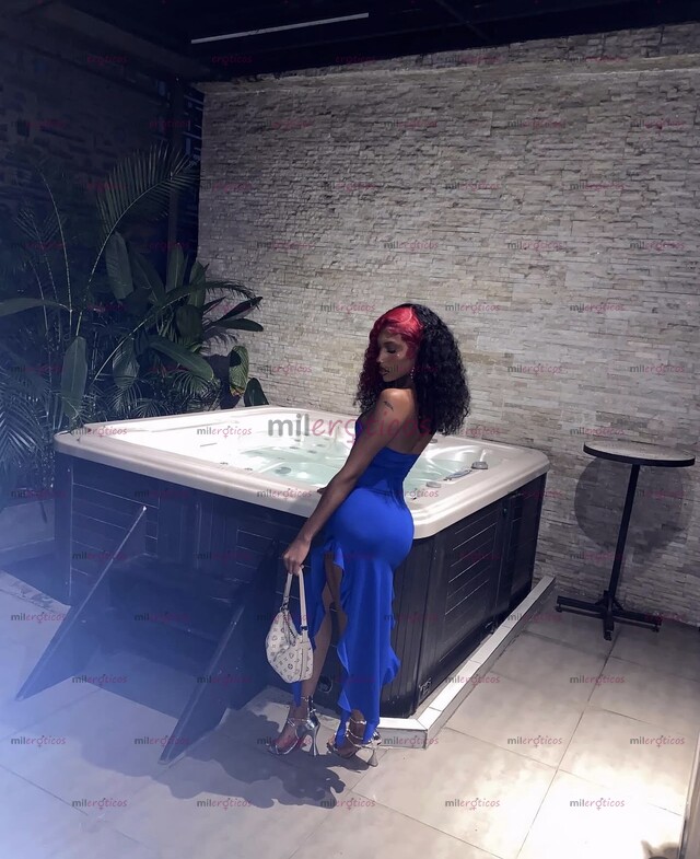 FOTOS DE CHICA MORENA SEXY Y JOVEN SUMISA DOTADA VERSÁTIL