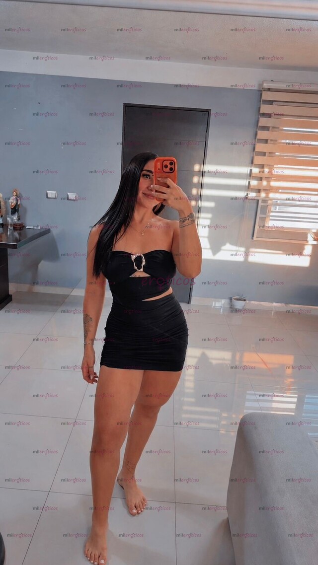 FOTOS DE CALIENTE AMANTE PERFECTA SOY UNA CHICA FITNESS DE PIERNAS TORNEADAS CALIENTE