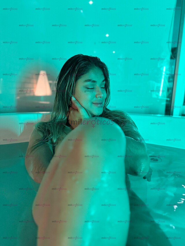 FOTOS DE FLAQUITA DE PUSSY APRETADITA ME ENCANTA MODELAR LENCERIA