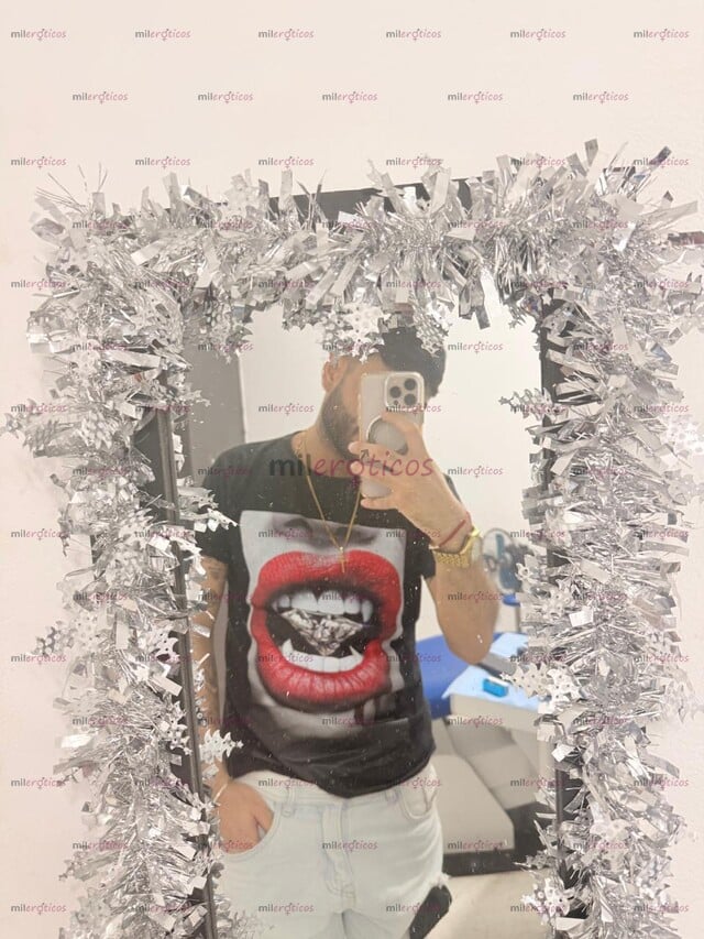 FOTOS DE RECIÉN LLEGADOS POCOS DÍAS SOMOS DOS CHICOS VERGONES 100%DOTADOS