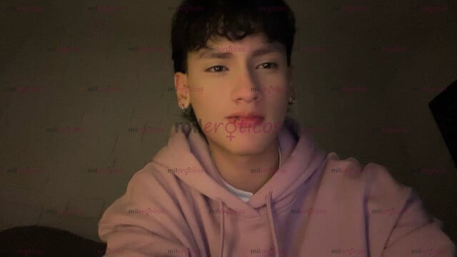 FOTOS DE JOVEN PAISA , CON BUENA VERGA Y CULO PA COMPLACERTE DISP