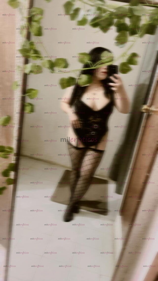 FOTOS DE FEER CHAPARRITA CURVY CALIENTE, GUAPA Y SOBRE TODO MUY COMPLACIENTE