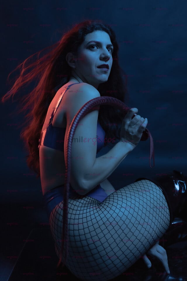 FOTOS DE DÓMINA LEO BDSM PRODOM SÁDICA Y JUGUETONA