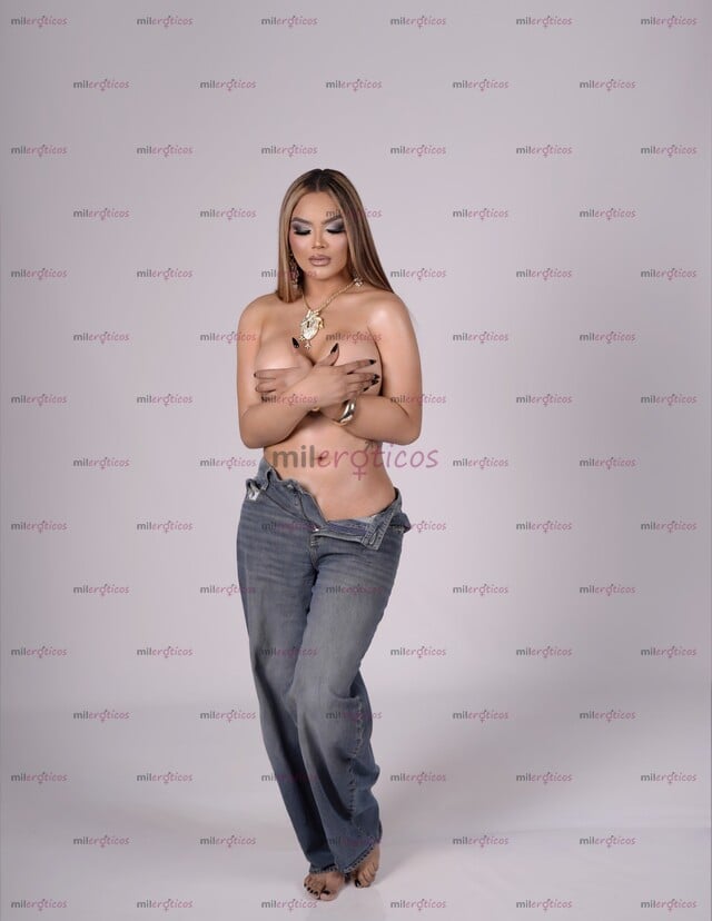 FOTOS DE CALIENTE PRINCESA EXPERTA EN PRIMERIZOS LISTA PARA SACAR LECHE