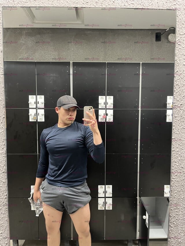 FOTOS DE CABRÓN GUAPO, VERGON, NALGON Y MUY LECHERO, TODO PARA TI CUANDO QUIERAS