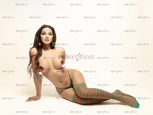FOTOS DE CALIENTE PRINCESA EXPERTA EN PRIMERIZOS LISTA PARA SACAR LECHE