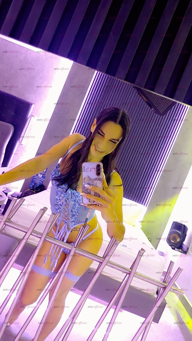 FOTOS DE CHICA TRANSGÉNERO REAL, CON IMPERFECCIONES Y TODO.